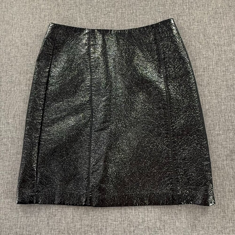 H&M A-Line Skirt Size 6 Faux Leather Patent Pebbled Shiny Zipper Closure